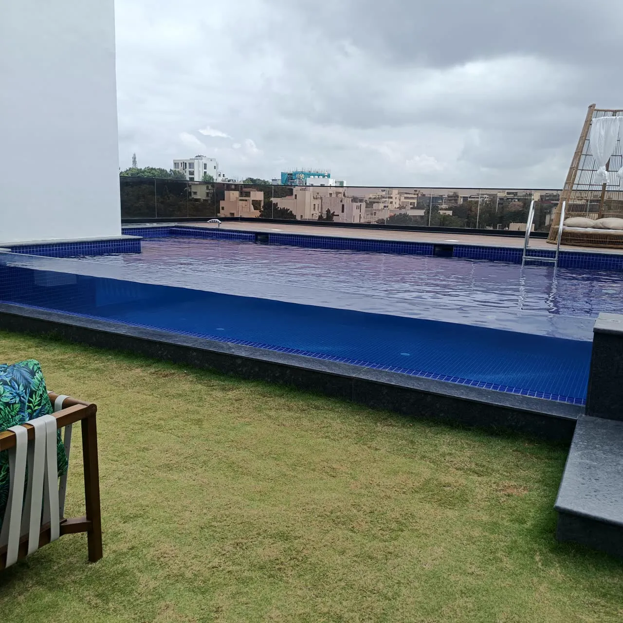 Dinding Akrilik — custom acrylic panel by Akrilik Glass Indonesia